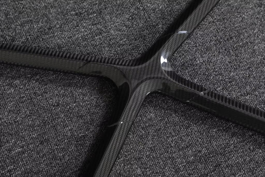 Hurcan Carbon fiber Engine X brace
